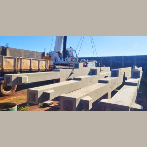 Transporte de Pilares para Obra